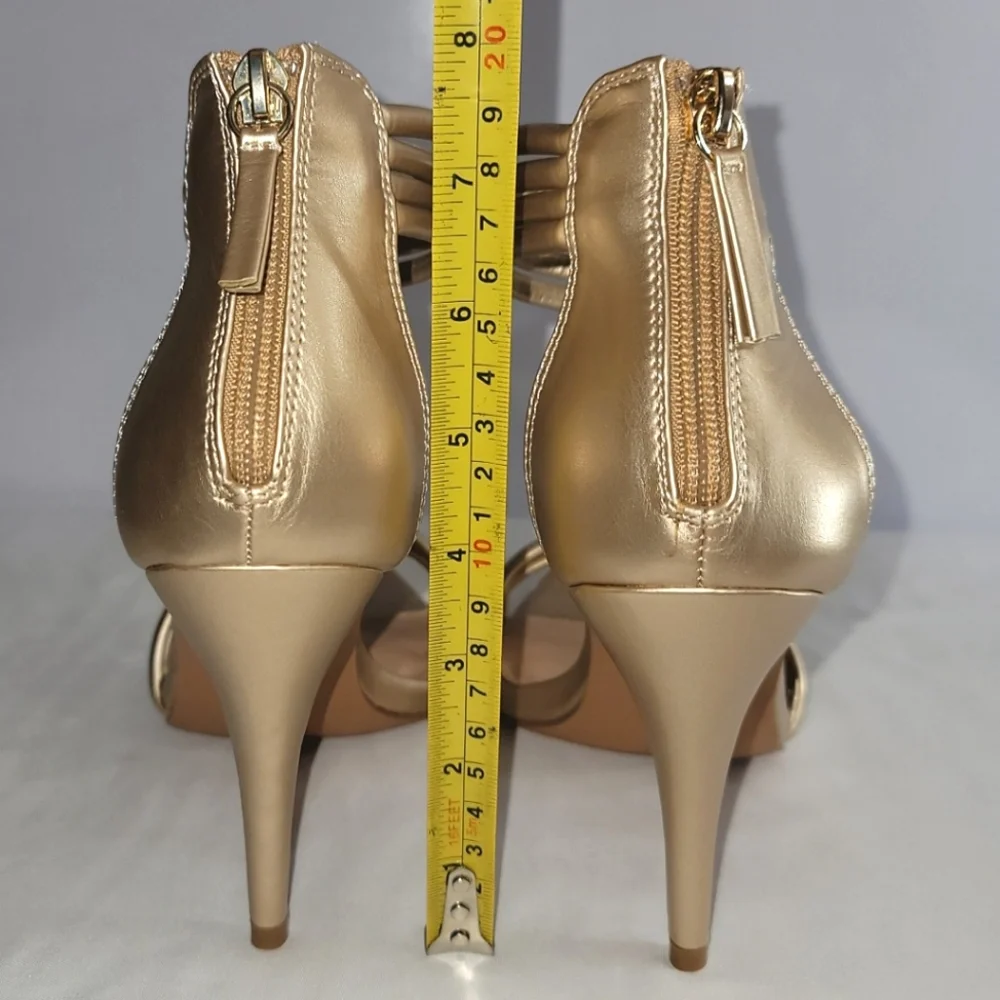 New York & Company Womens Size 8 Tubular Heels.